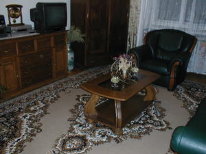 1486646342-nábytek 002.jpg